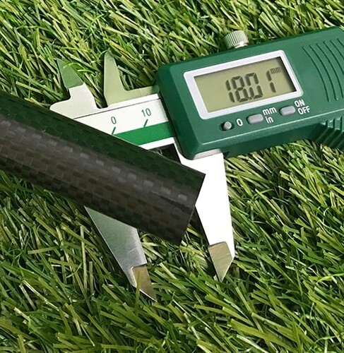 Karbon Fiber Boru 3K Desenli Çap:18mm-16mm